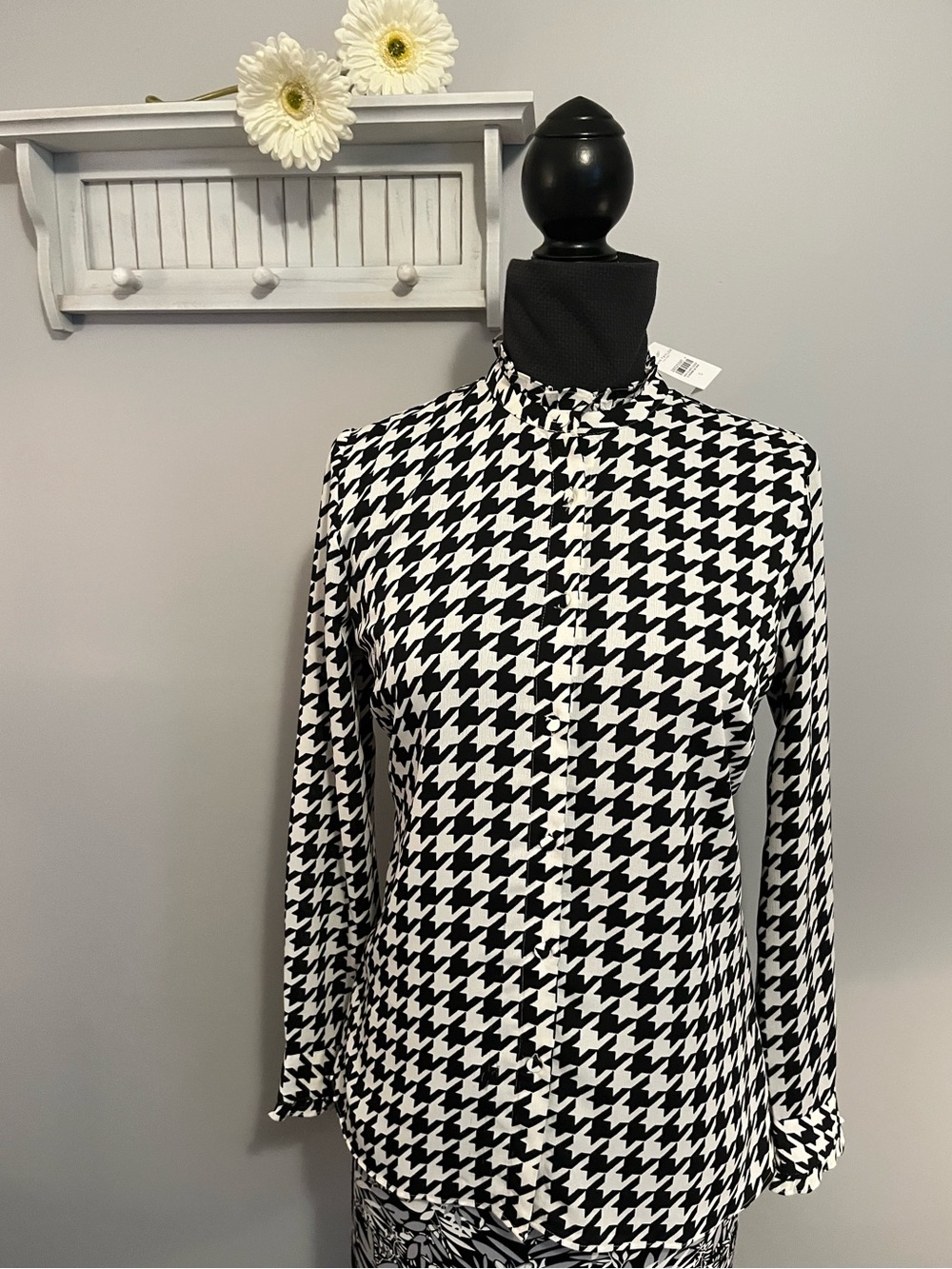 Ann Taylor Factory Black and White Houndstooth Blouse NWT